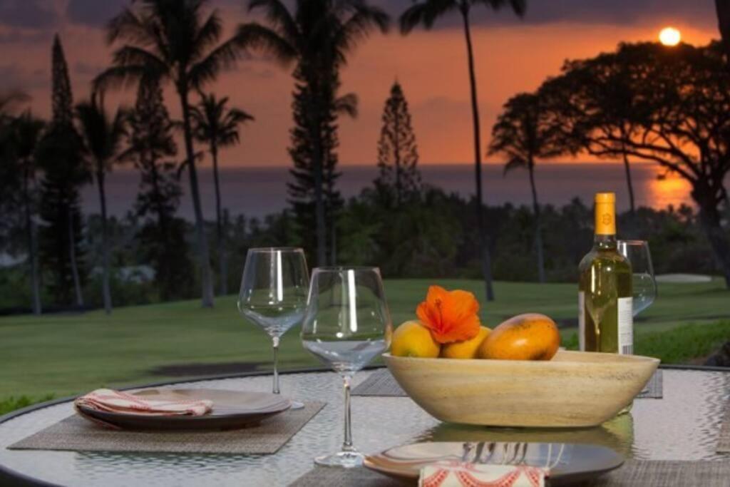 Beautiful 2/2 Condo In Kailua Kona. Ocean View! Exterior foto